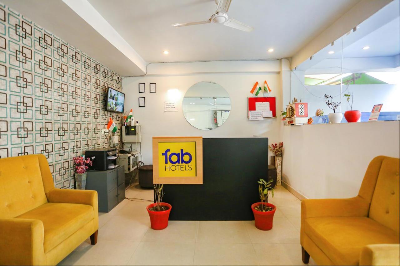 ניו דלהי Fabhotel Novel Suites - Nr Yashobhoomi Convention Centre מראה חיצוני תמונה